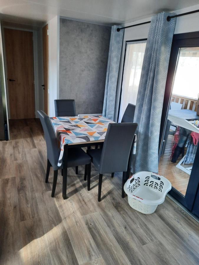 Jpp Marie Ange Proprietaire Hotel Saint-Julien-en-Born Buitenkant foto