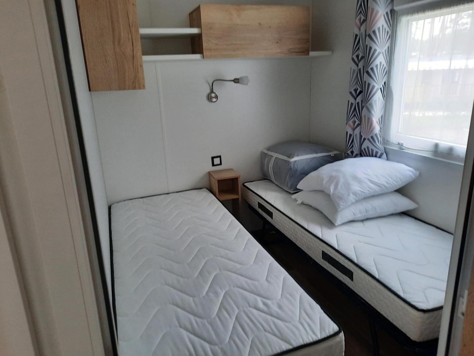 Jpp Marie Ange Proprietaire Hotel Saint-Julien-en-Born Buitenkant foto